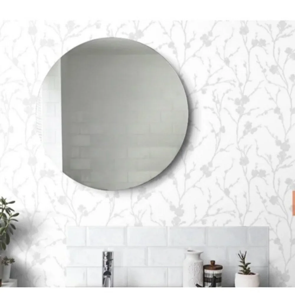 NEW Graham & Brown Meiying Floral Wallpaper Chalk White Silver Metallic Bloom